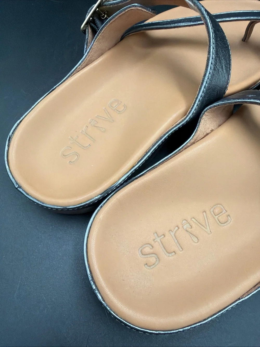 Strive Women's Silver Nusa 2 Sandal Size 7.5/8